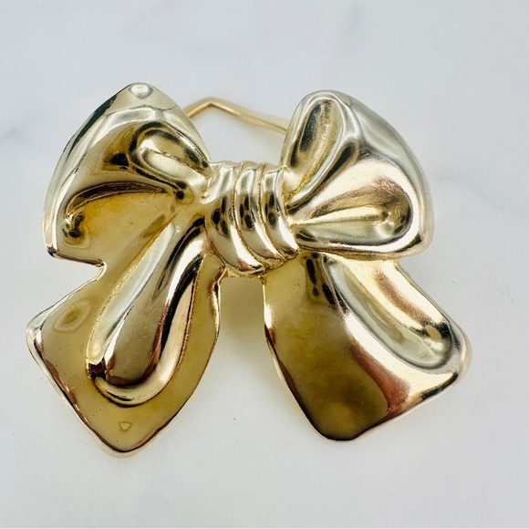 Vintage Ribbon Bow Scarf Ring Clip Gold Tone 1970s 1980s  1 7/8 x 1 1/4 Delicate - Picture 8 of 8